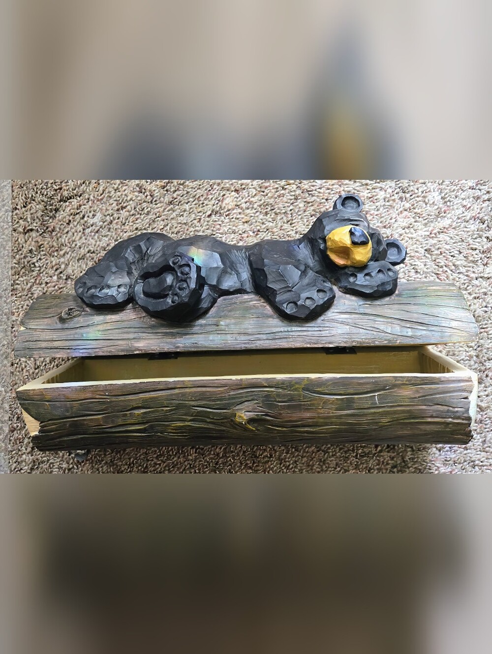 Vintage Rustic Hard Plastic Black Bear Sleeping On A Log Hinged Storage Box - Picture 6 of 12